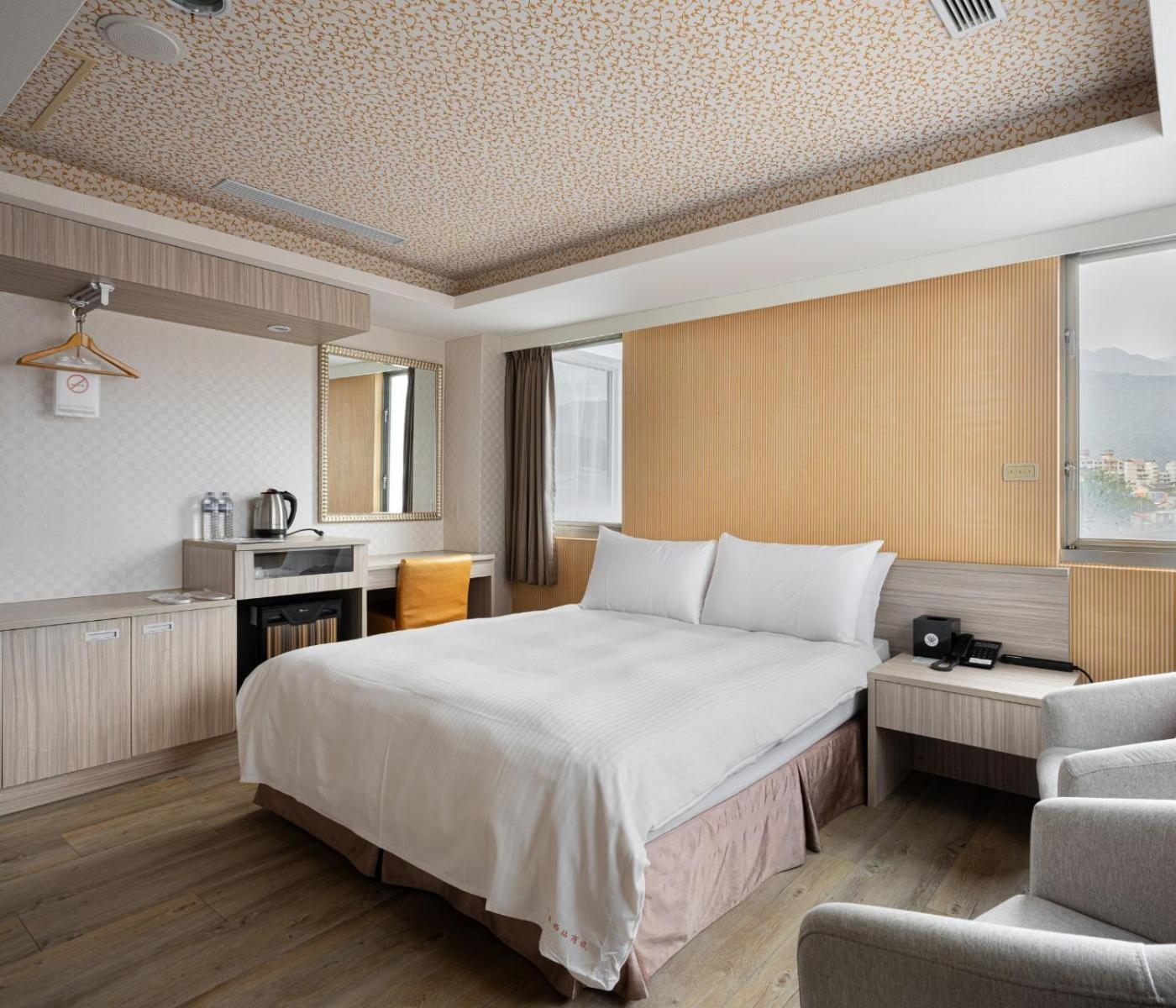 West Hotel Puli Eksteriør bilde